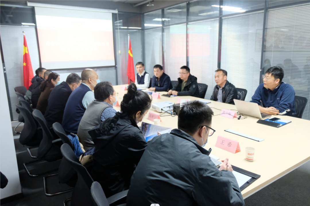 陜西省總商會(huì)副會(huì)長(zhǎng)、西安華歐精密機(jī)械有限公司董事長(zhǎng)樊延都一行來西馳參觀交流(圖1)